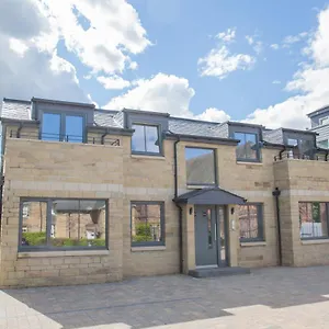 Apartment Stylish Modern Newly Built 15 Min From Centre, Edinburgh